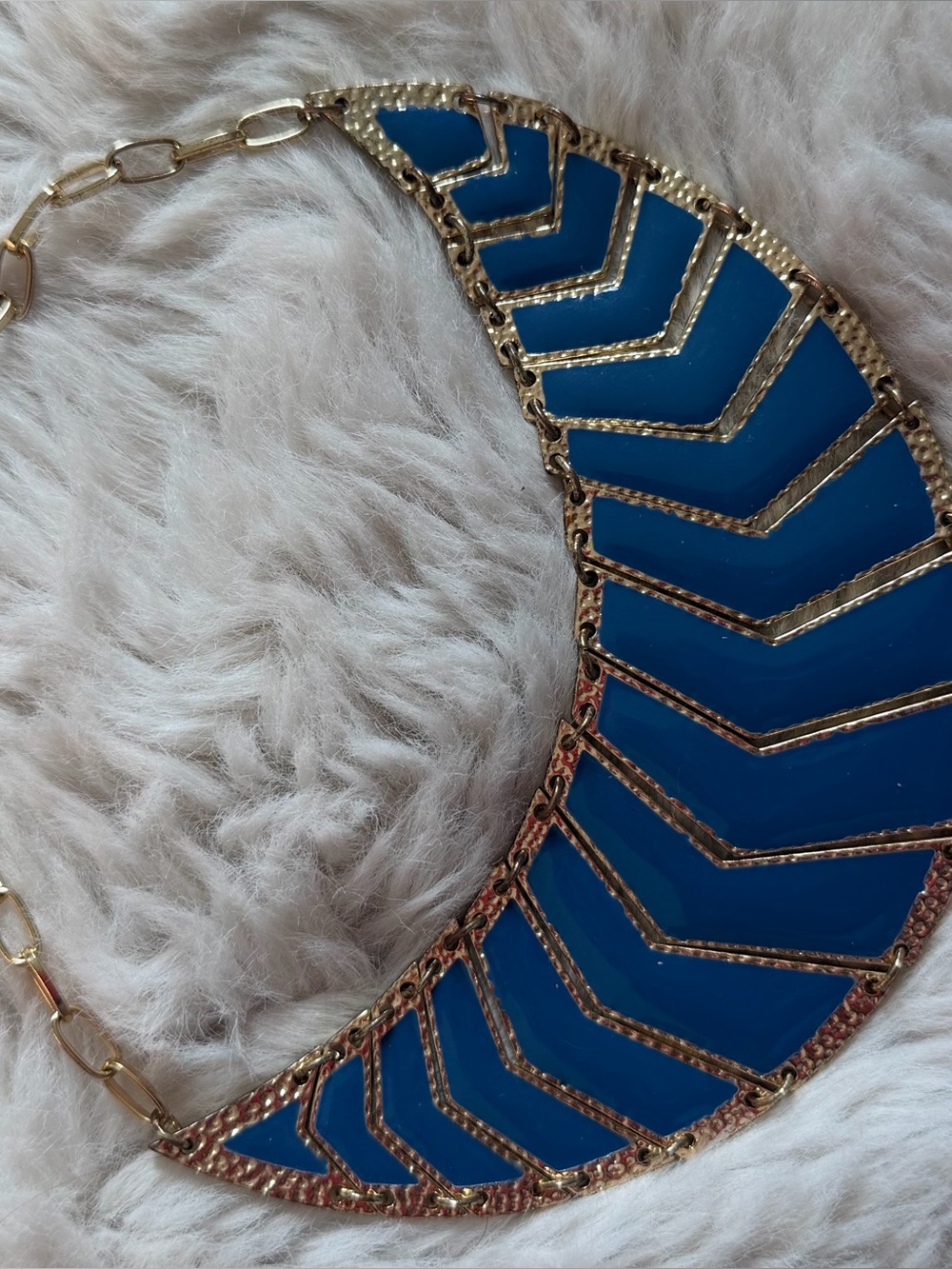 Amrita Singh Blue Chevron Collar Necklace - Gold Tone